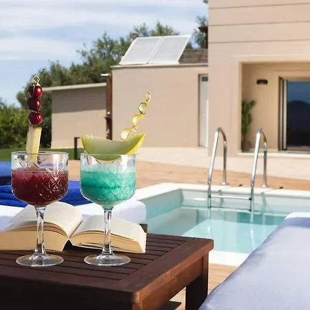 Diomani Maison Private Pool & Sea View Lejlighed