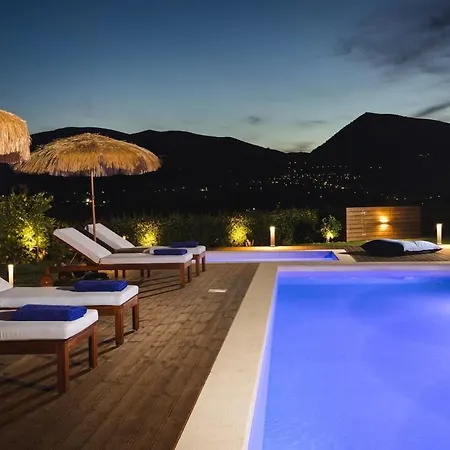 Diomani Maison Private Pool & Sea View アパート *